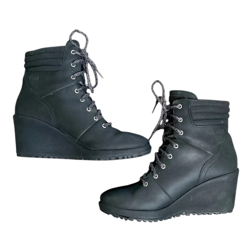 Merrell Women's Tremblant Black Wedge Lace Up Waterproof Bootie boots‎ Size 8
